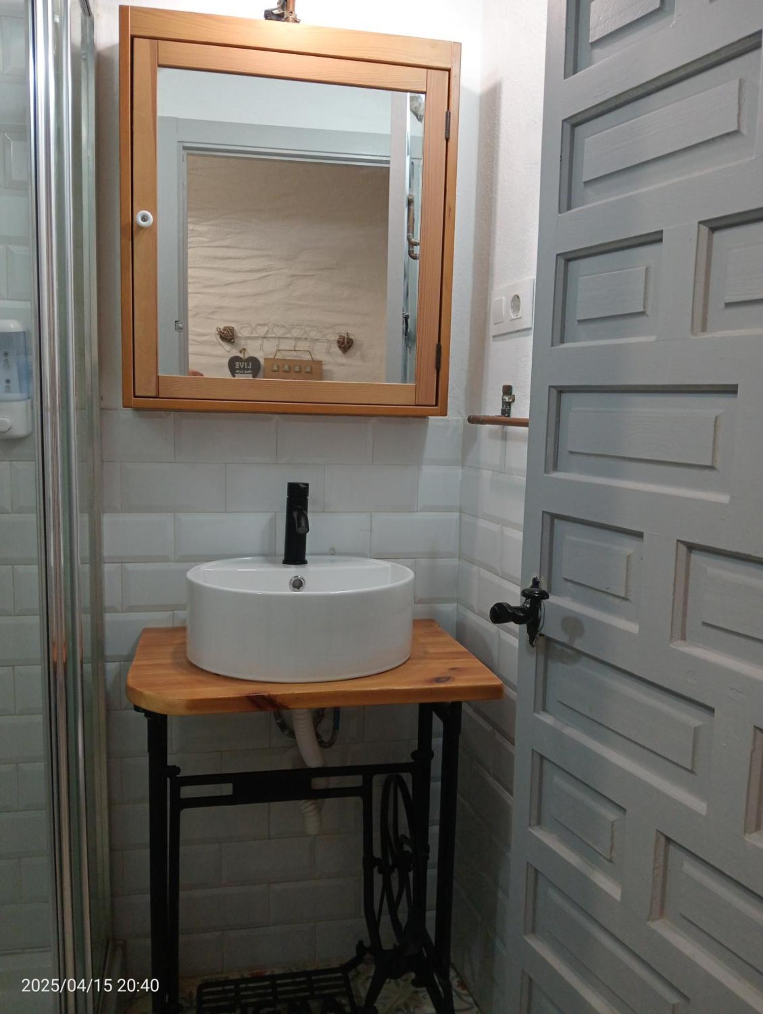 La Esquinita Apartment Tarifa Bagian luar foto